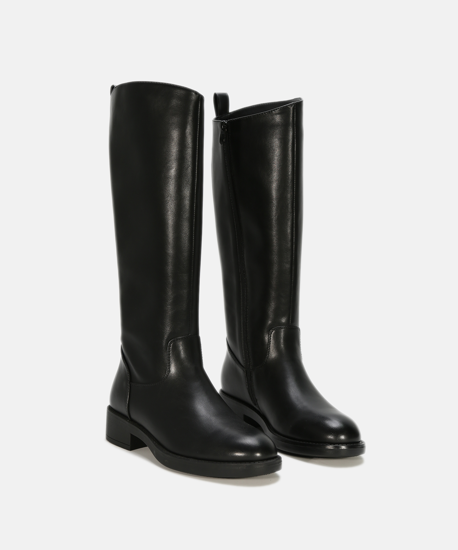 Botas negras tac&oacute;n image number null